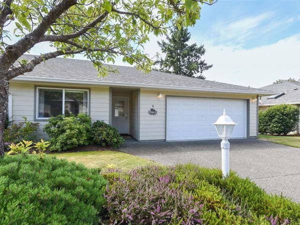 417 Heather Crt , Unit #8, Comox, BC V9M 1M3