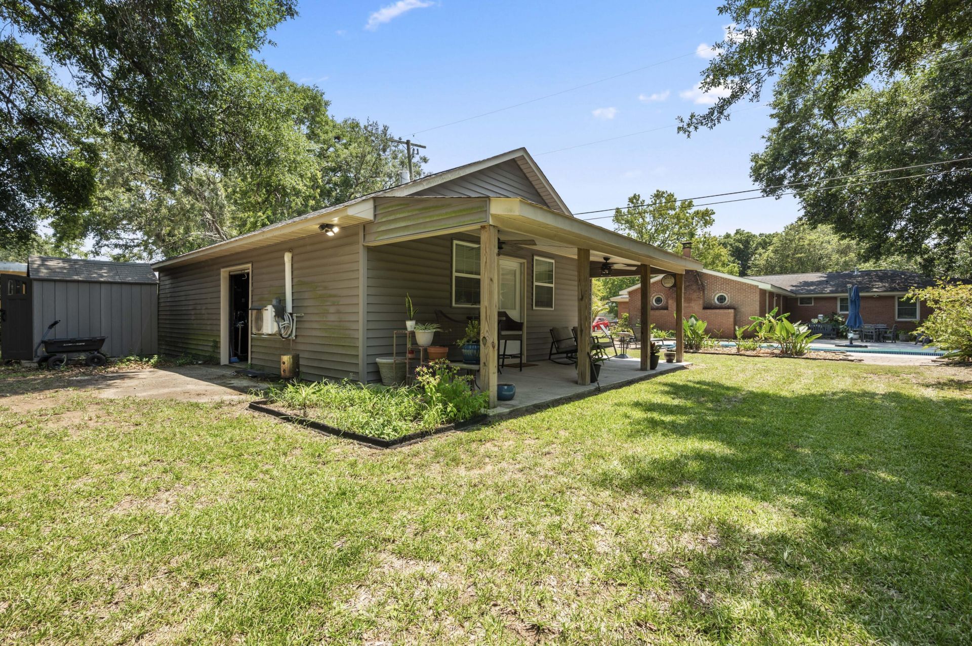 1352 Honeysuckle Lane Photo 21