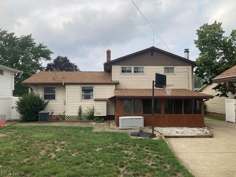 3071 Hetzel Drive , Parma, OH 44134 Photo 23