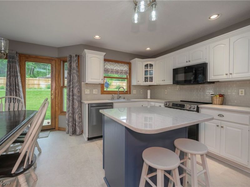1150 Rolena Circle NW, Canton, OH 44708 Photo 12