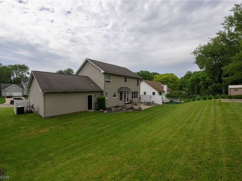 1150 Rolena Circle NW, Canton, OH 44708 Photo 4
