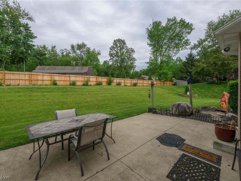 1150 Rolena Circle NW, Canton, OH 44708 Photo 9