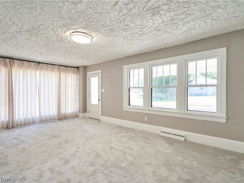 1102 Diagonal Road , Akron, OH 44320 Photo 11
