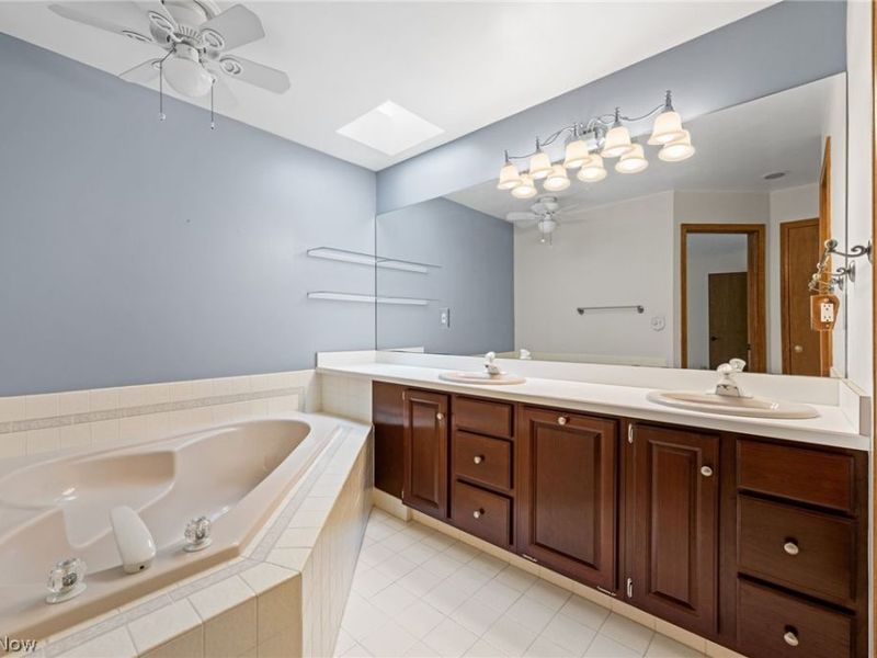 800 Hardwood Court, Gates Mills, OH 44040 Photo 17