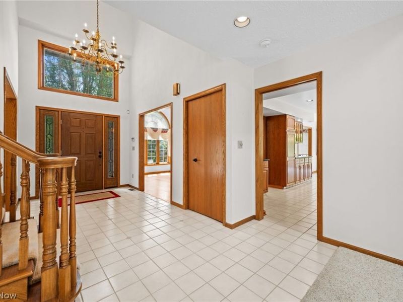 800 Hardwood Court, Gates Mills, OH 44040 Photo 3