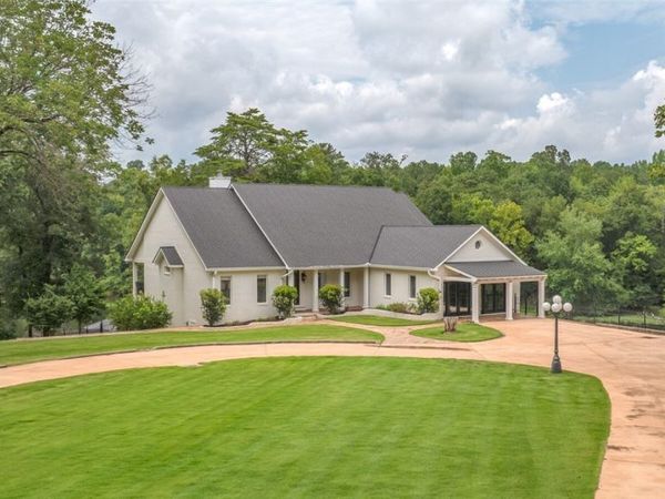 16045 Carmel Bay Drive , Northport, AL 35475