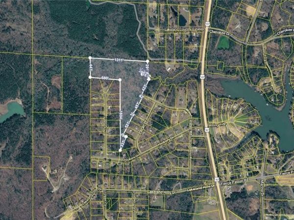 12699 Wood Estates Road , Northport, AL 35475