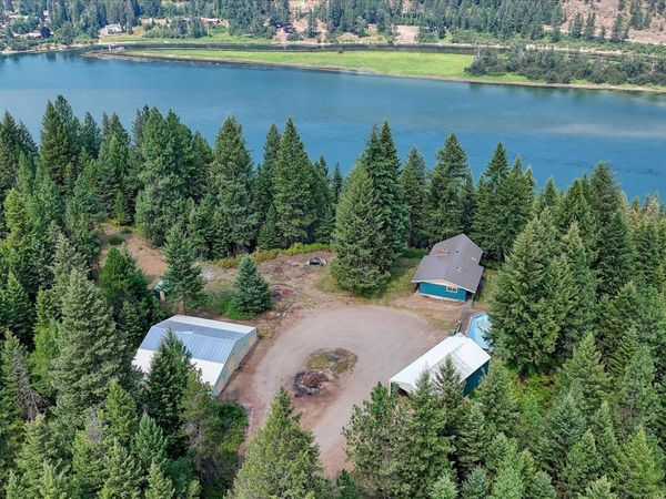 433421 SR-20 Hwy, Newport, WA 99156