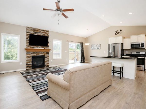 1125 Juniper Drive, Carlisle, IA 50047