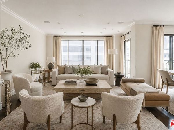10724 Wilshire Boulevard, Unit 1107, Los Angeles, CA 90024