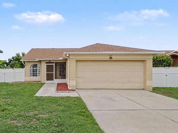 1607 WIDELAKE COURT , BRANDON, FL 33511