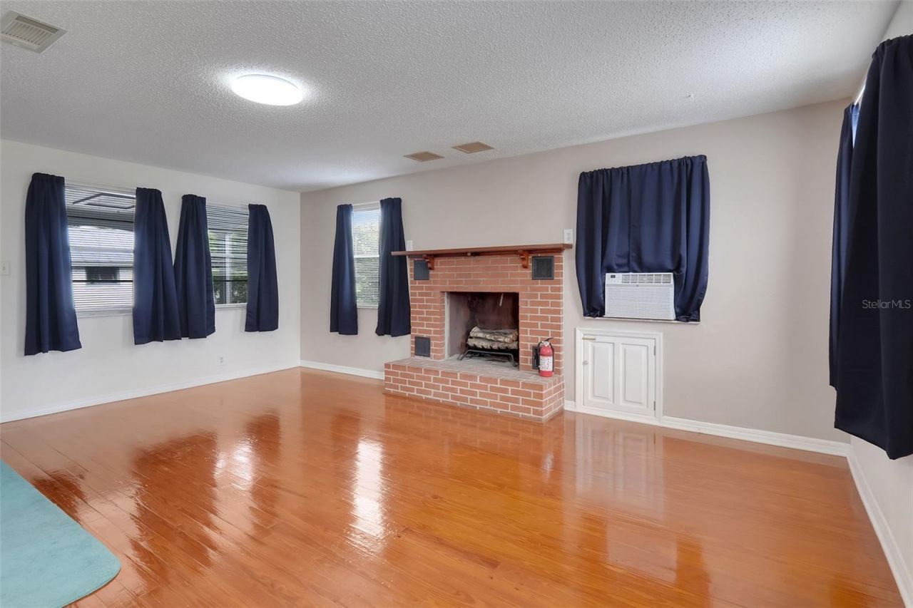 13234 South Carolina Avenue, Astatula, FL 34705 Photo