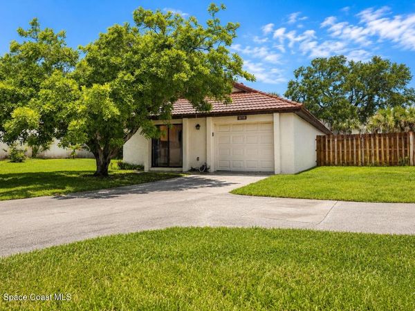 8759 Banyan Way , Cape Canaveral, FL 32920