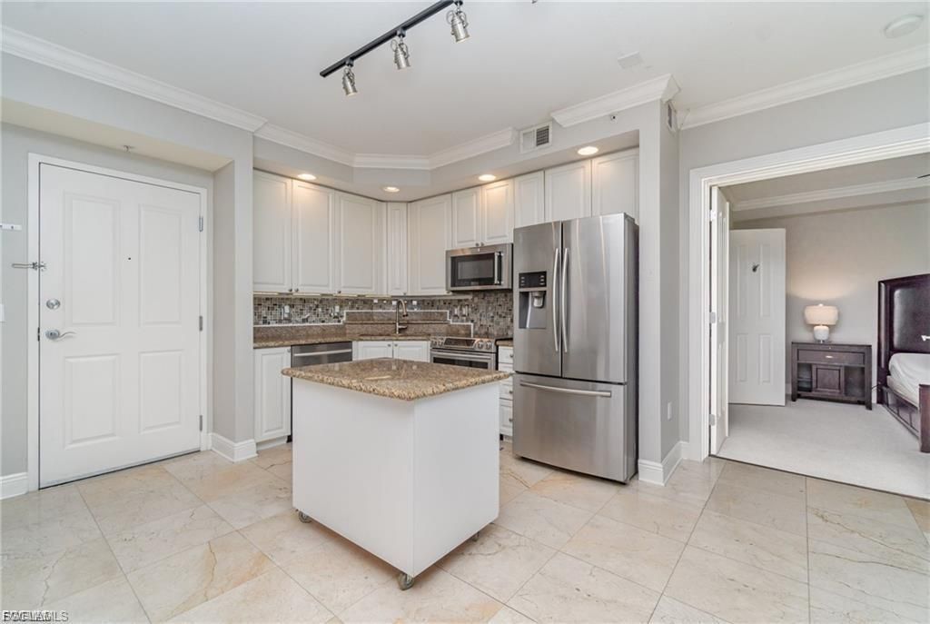 2825 Palm Beach Blvd, Unit 614, Fort Myers, FL 33916 Photo