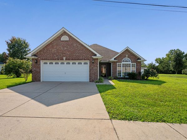304 Providence Dr, Lebanon, TN 37087