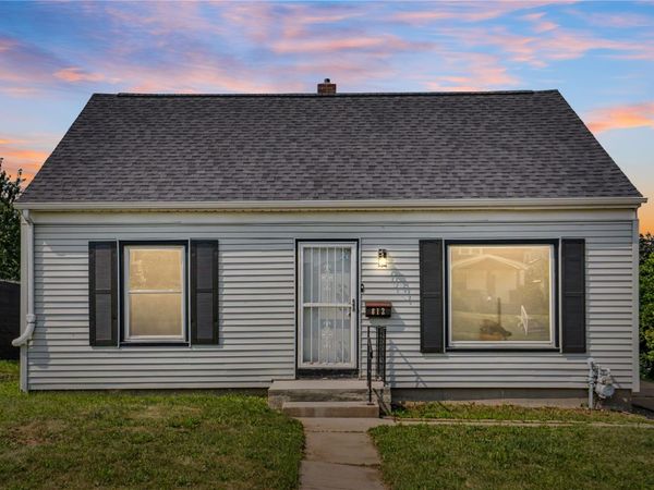 812 16th Ave SW , Cedar Rapids, IA 52404