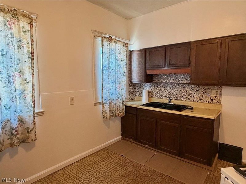 3435 Fulton Road, Cleveland, OH 44109 Photo 3