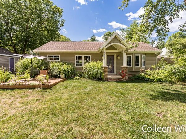 3821 Balsam Avenue NE, Grand Rapids, MI 49525