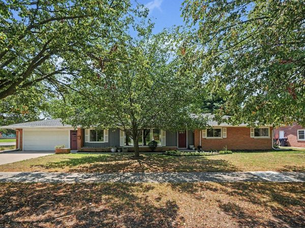 294 W 30th Street, Holland, MI 49423