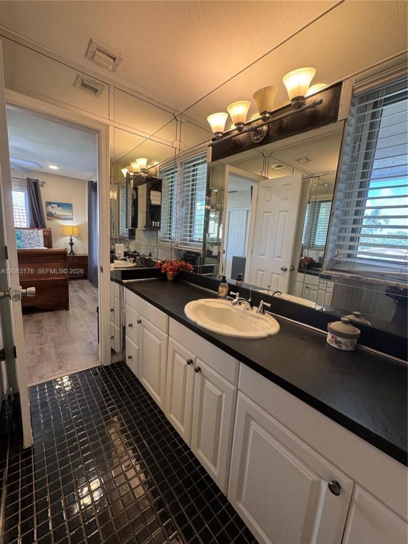 1660 NE 25th Ave, Pompano Beach, FL 33062 Photo