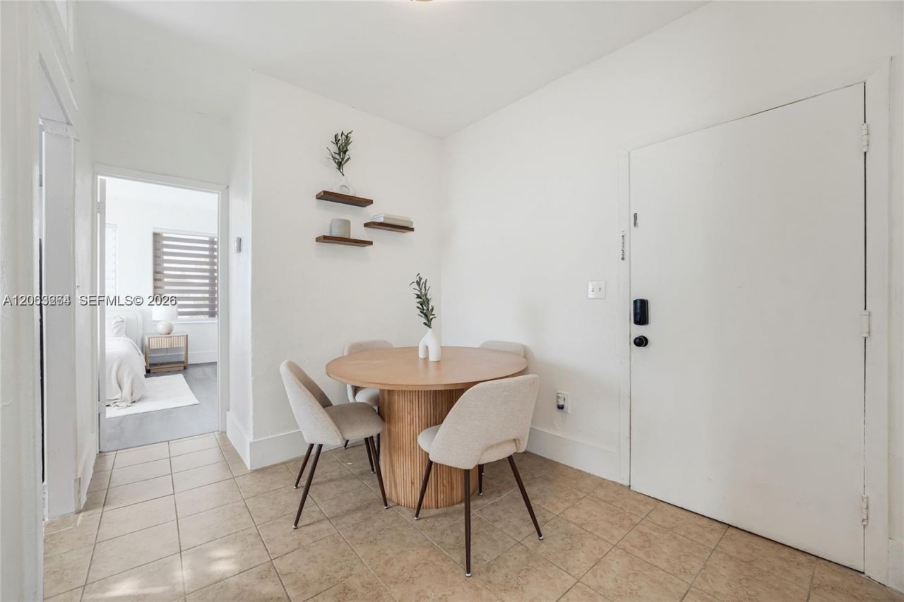 301 SW 10th Ave , Unit 4, Miami, FL 33130 Photo