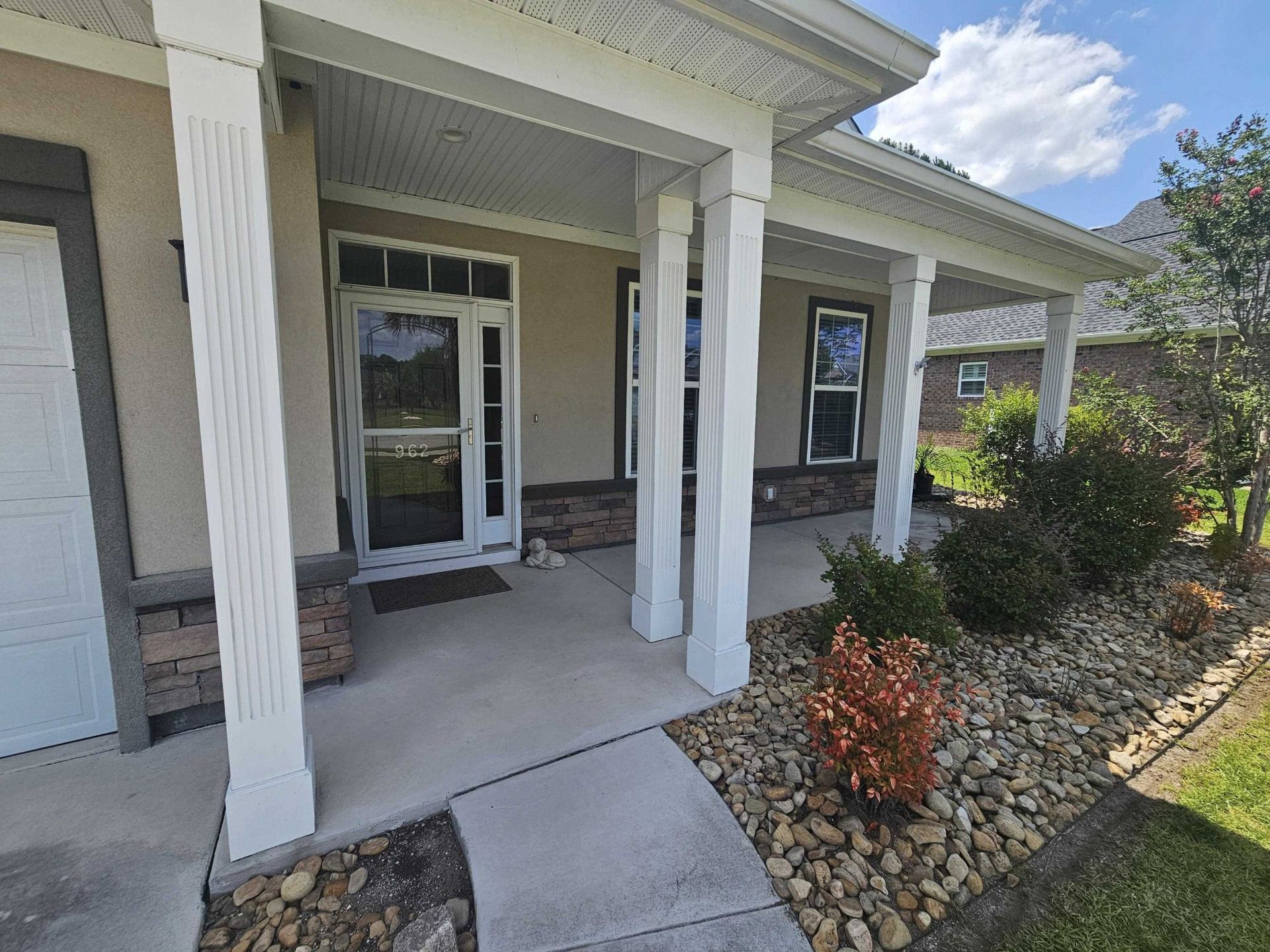 962 Henry James Dr.  Photo 4