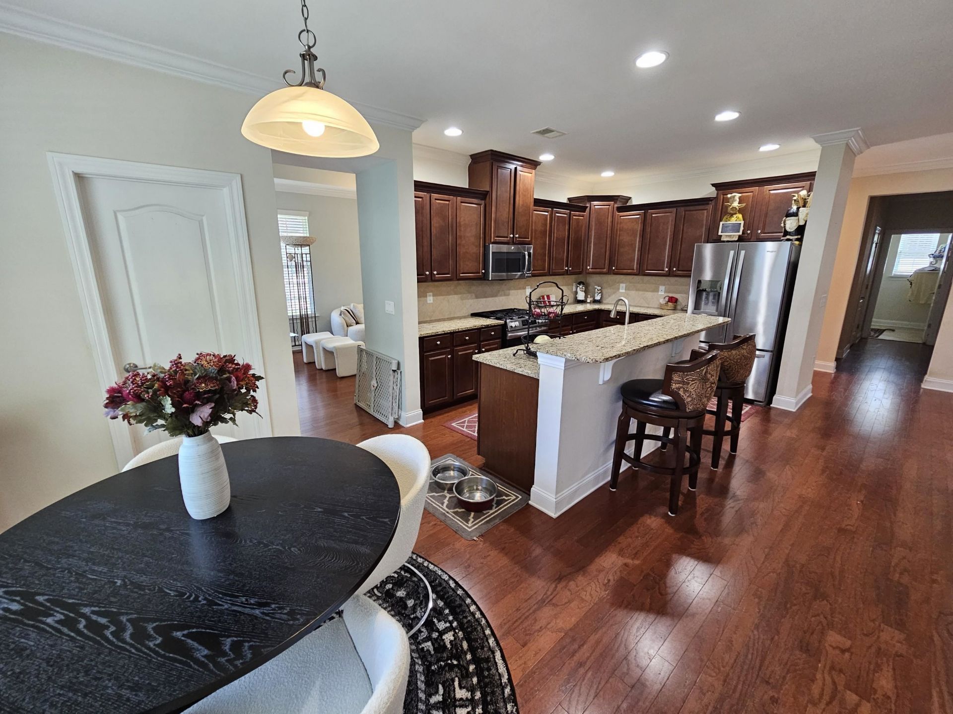 962 Henry James Dr.  Photo 8
