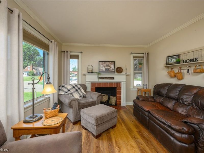 4457 Emma Place NW, Canton, OH 44708 Photo 2