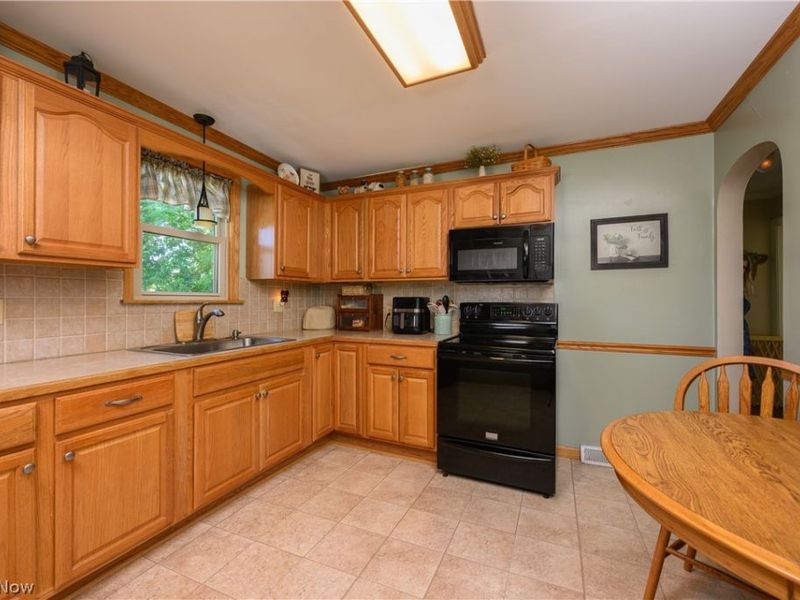 4457 Emma Place NW, Canton, OH 44708 Photo 7