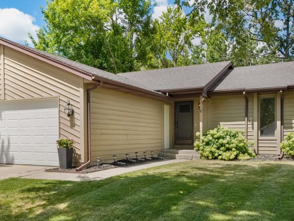 4583 Sutton Place SW, Grandville, MI 49418