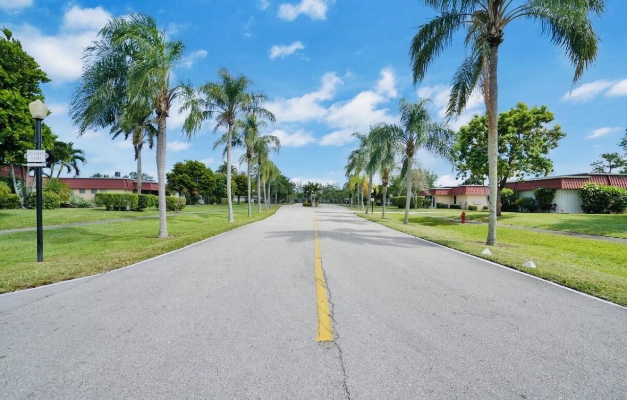 351 Covered Bridge Boulevard, Unit B, Lake Worth, FL 33467 Main Photo