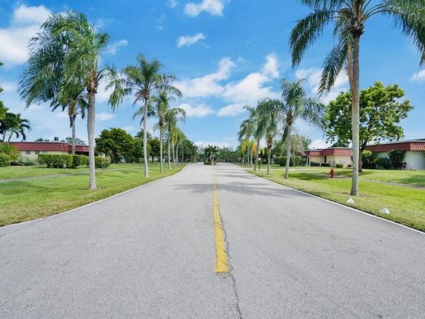 351 Covered Bridge Boulevard, Unit B, Lake Worth, FL 33467