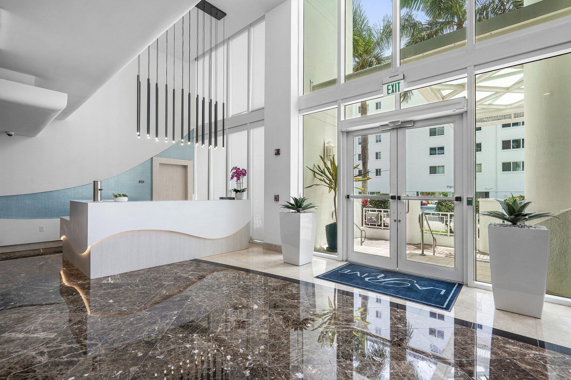 715 Bayshore Drive, Unit Ph4, Fort Lauderdale, FL 33304 Photo