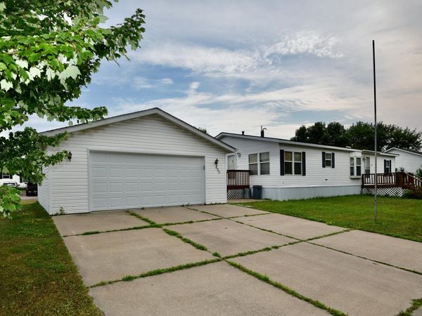 805 2nd Street NE, Unit 805, Milaca, MN 56353
