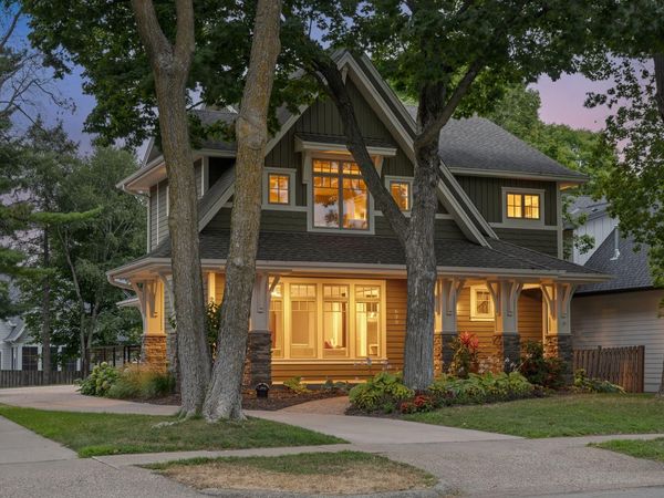 633 Park Street E, Wayzata, MN 55391