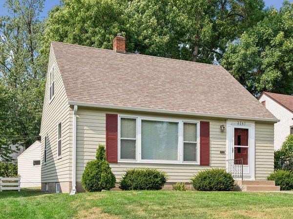2245 Highland Parkway, Saint Paul, MN 55116