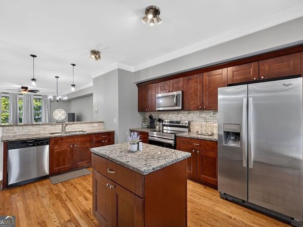 816 Liberty Commons Drive NW, Atlanta, GA 30314