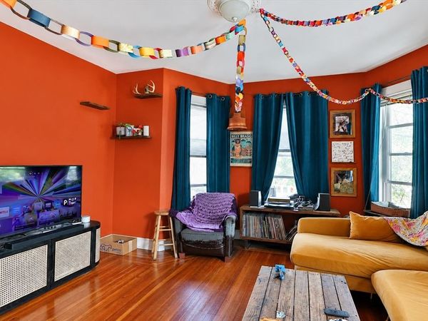 353 Lowell St., Unit 2, Somerville, MA 02145
