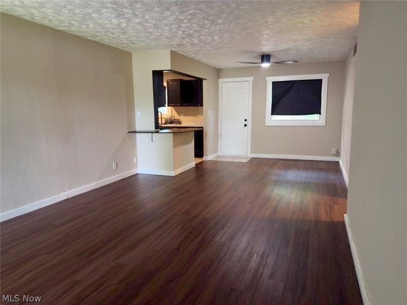 2024 Ridgehill Road, Cleveland, OH 44121 Photo 9