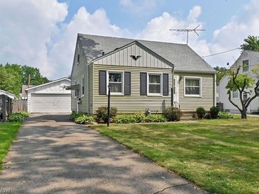 604 Cornell Avenue, Elyria, OH 44035