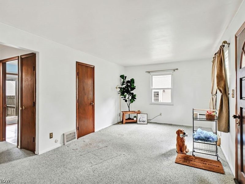 604 Cornell Avenue, Elyria, OH 44035 Photo 4