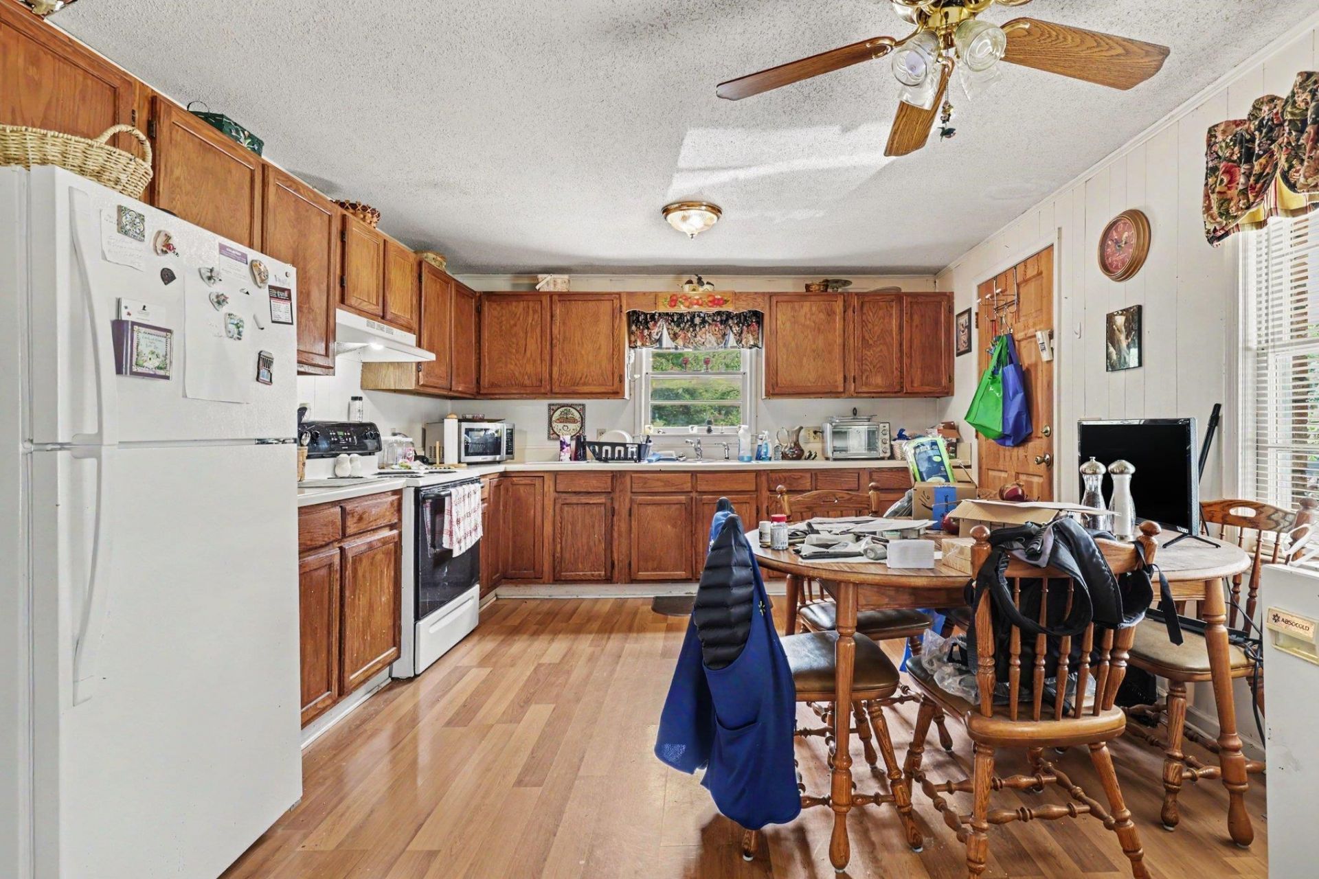 520 Boundary Ave. Photo 28