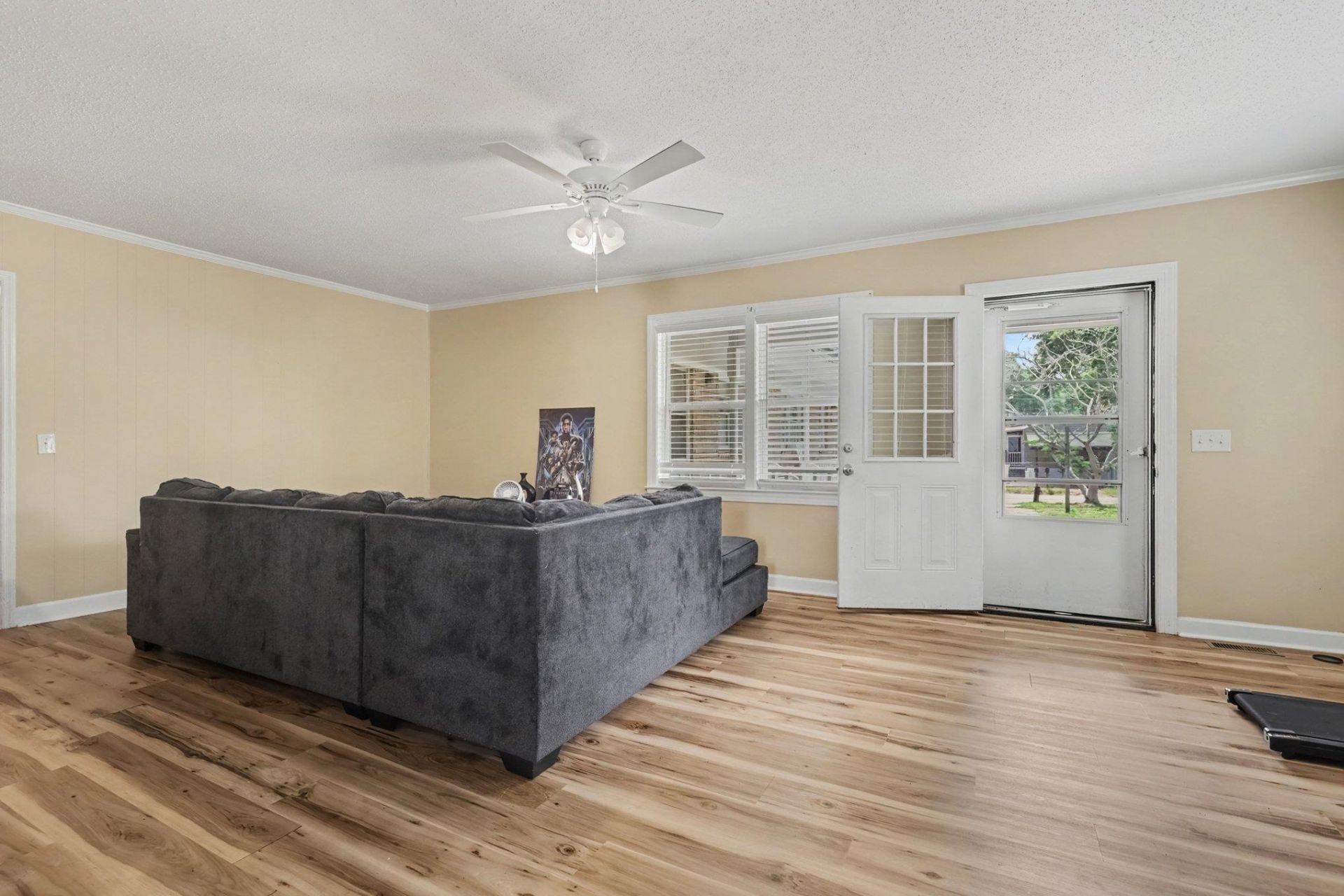 520 Boundary Ave. Photo 7