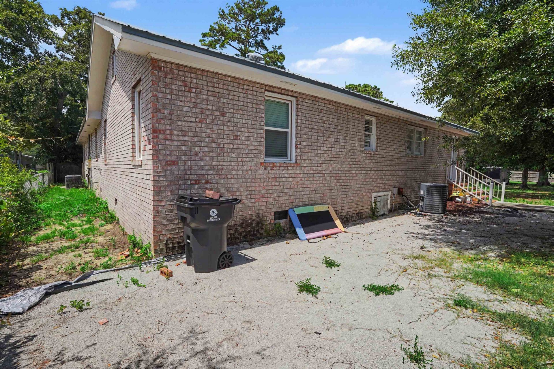520 Boundary Ave.  Photo 8