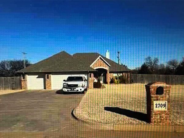 2709 Silver Crossings Circle, Piedmont, OK 73078