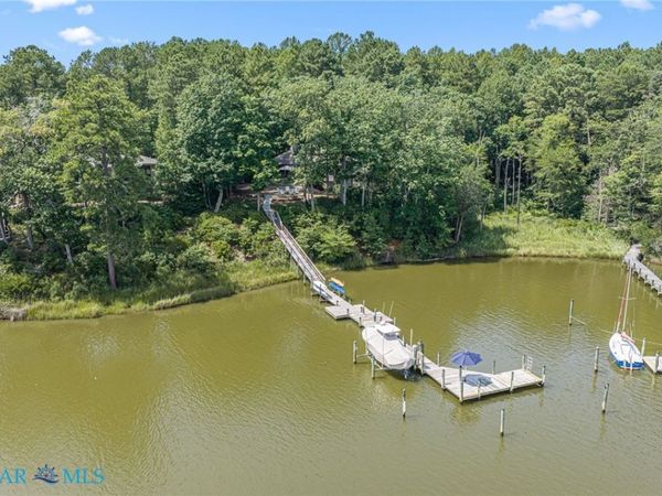 1574 Riverwood Drive , Lancaster, VA 22503