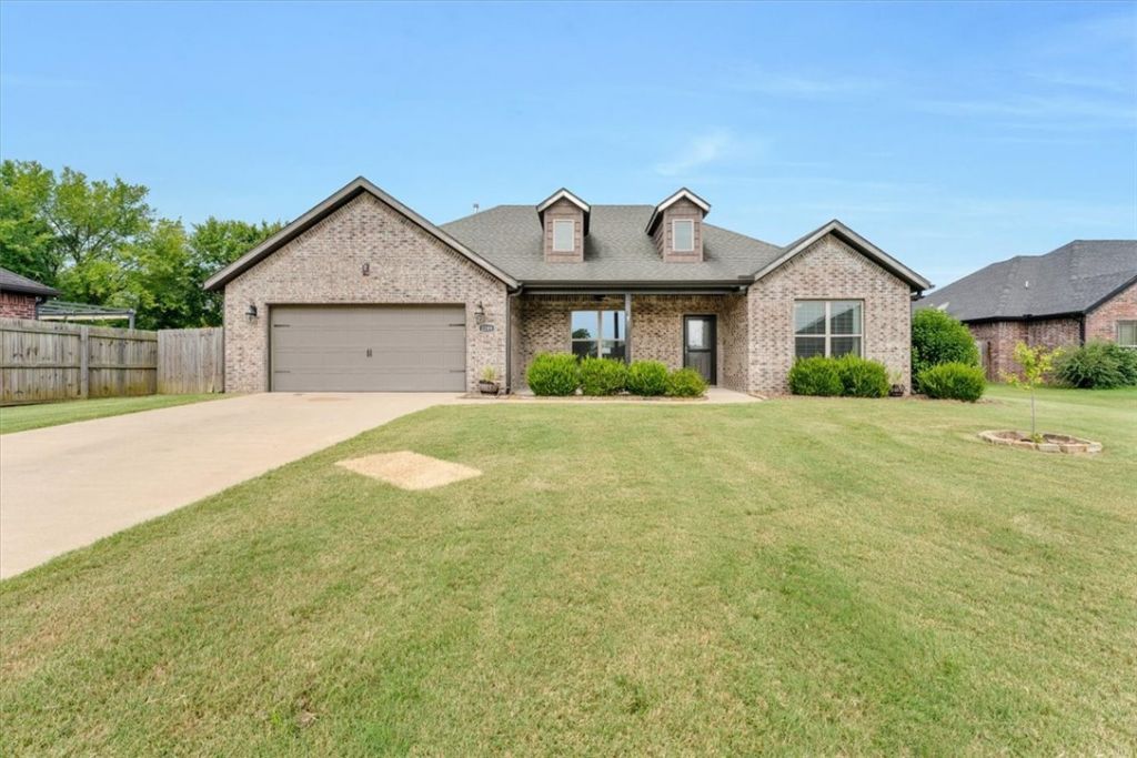 2289 Stonemill Drive, Fayetteville, AR 72701 Main Photo