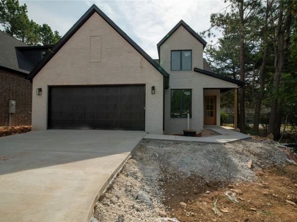 316 S Happy Hollow Road , Fayetteville, AR 72701