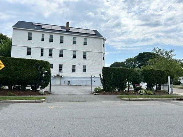 327 Hamilton Street, Unit 2, Worcester, MA 01604