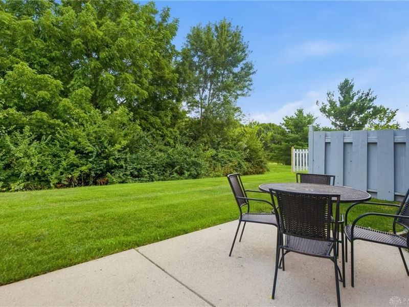 9197 Great Lakes Circle, Washington Township, OH 45458 Photo 12